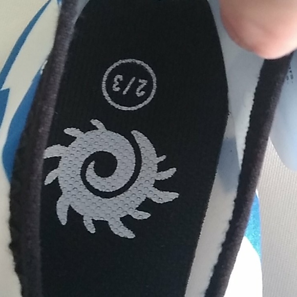 🖤Sole del Sol🖤 water shoes - Picture 4 of 4